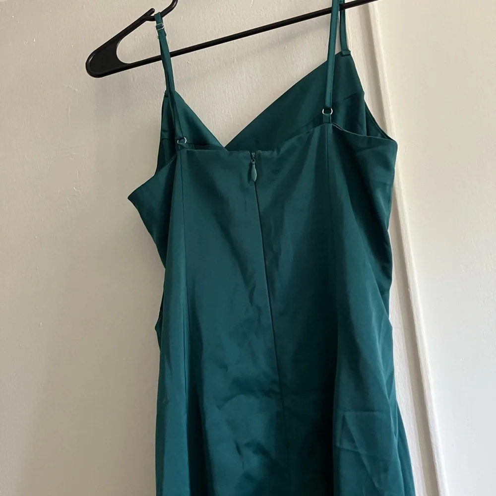 NWT Forest Green Satin Midi Dress - Picture 3 of 4